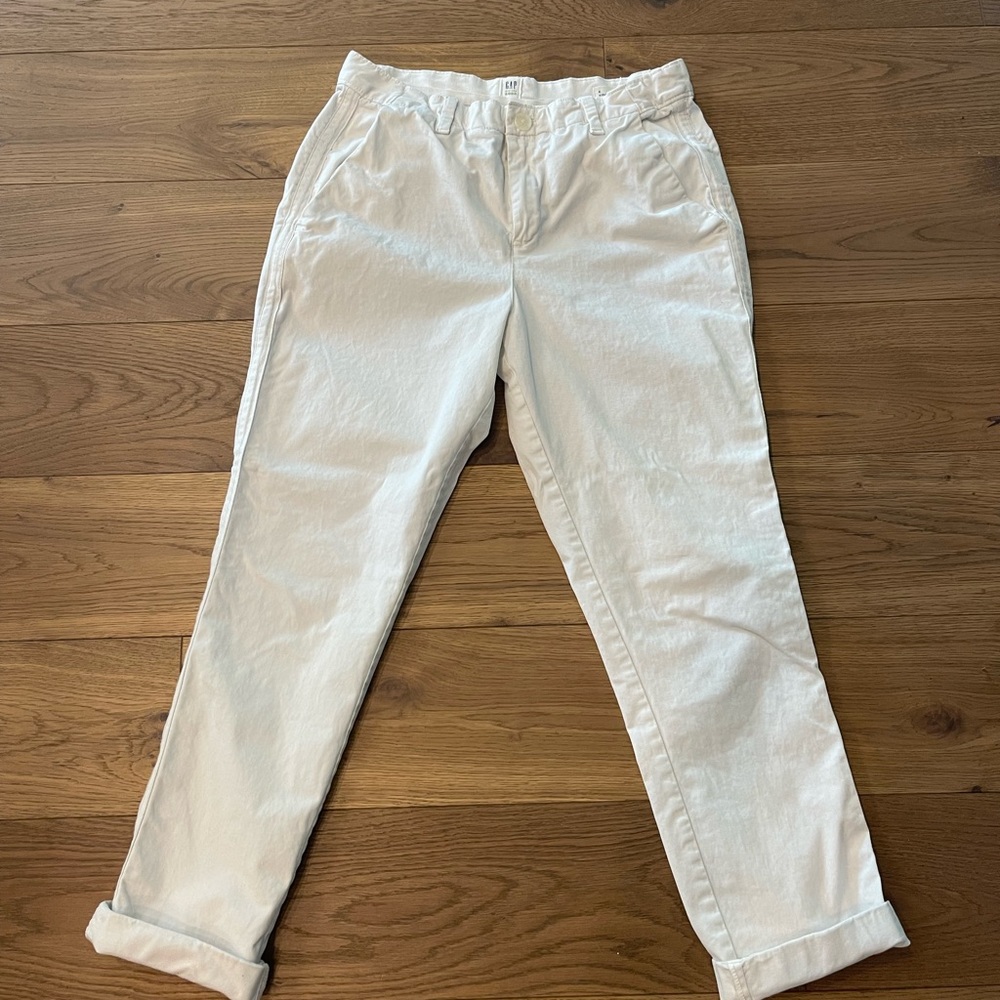 Gap Girlfriend Chino’s